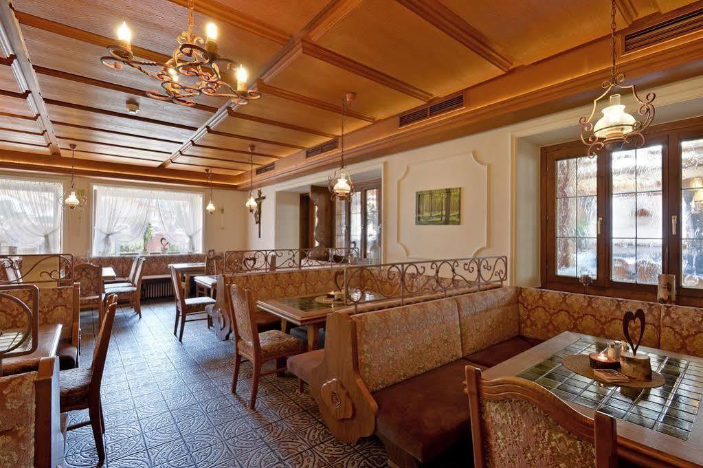 Hotel Restaurant Gradlwirt Niederndorf  Esterno foto