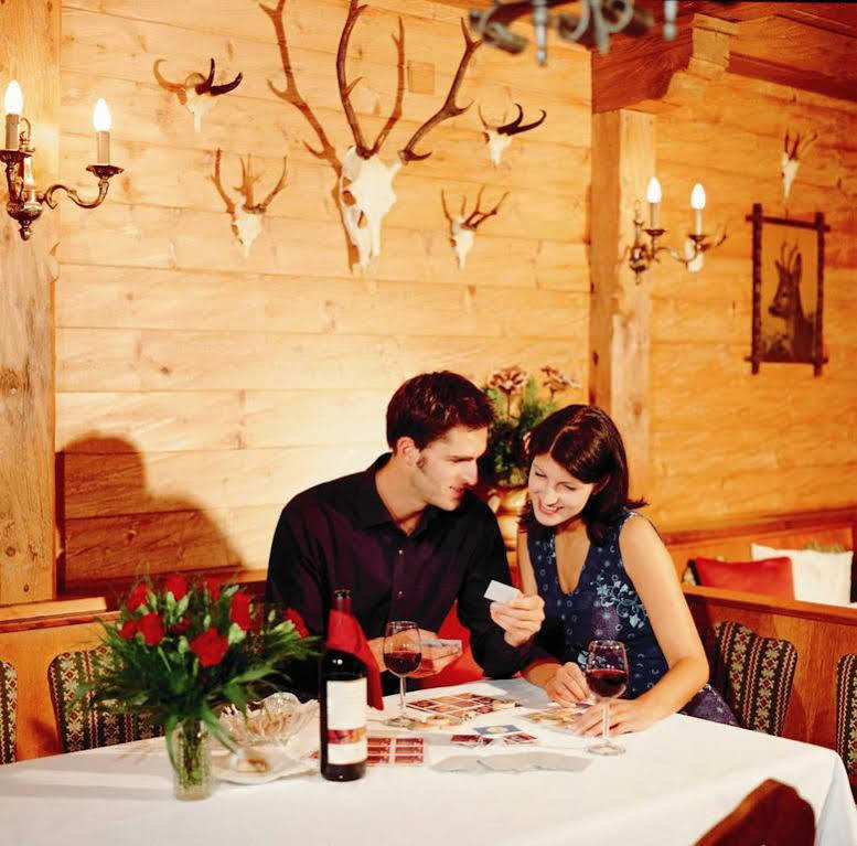 Hotel Restaurant Gradlwirt Niederndorf  Esterno foto