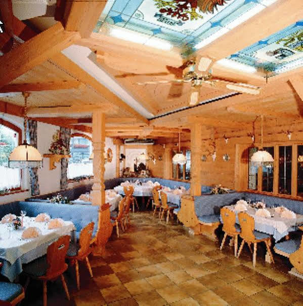 Hotel Restaurant Gradlwirt Niederndorf  Esterno foto