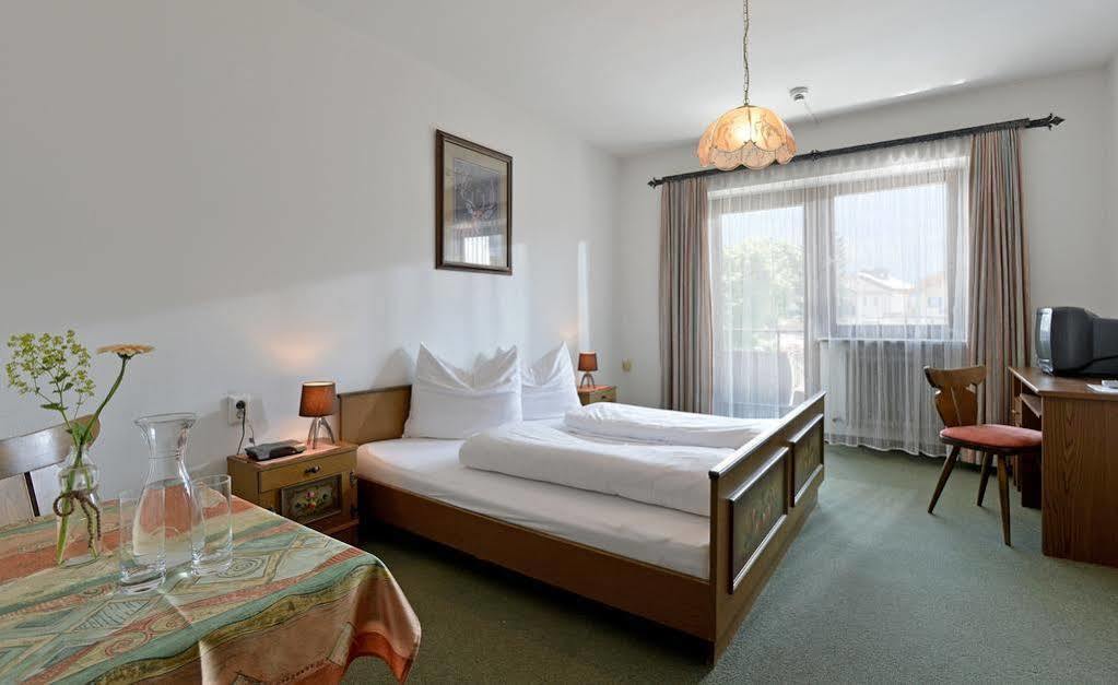Hotel Restaurant Gradlwirt Niederndorf  Esterno foto