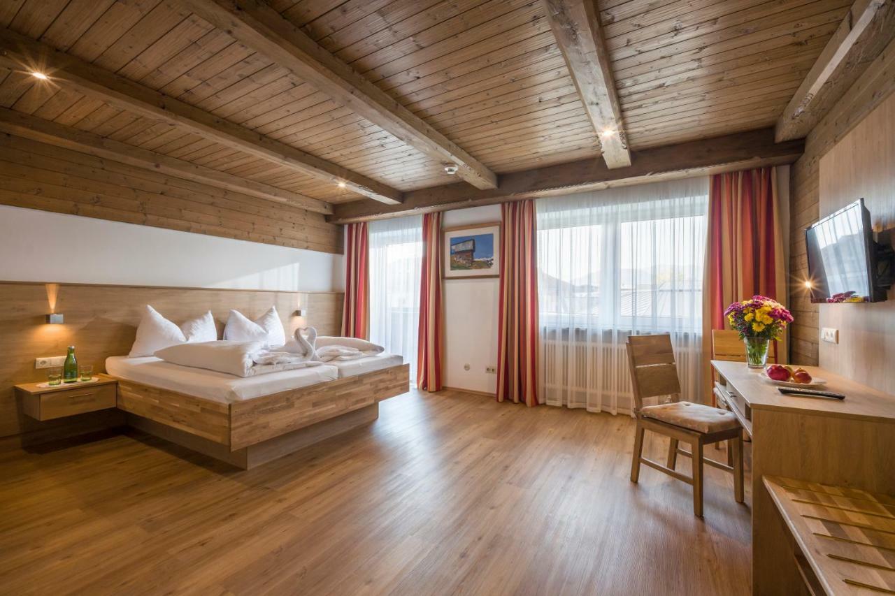 Hotel Restaurant Gradlwirt Niederndorf  Esterno foto